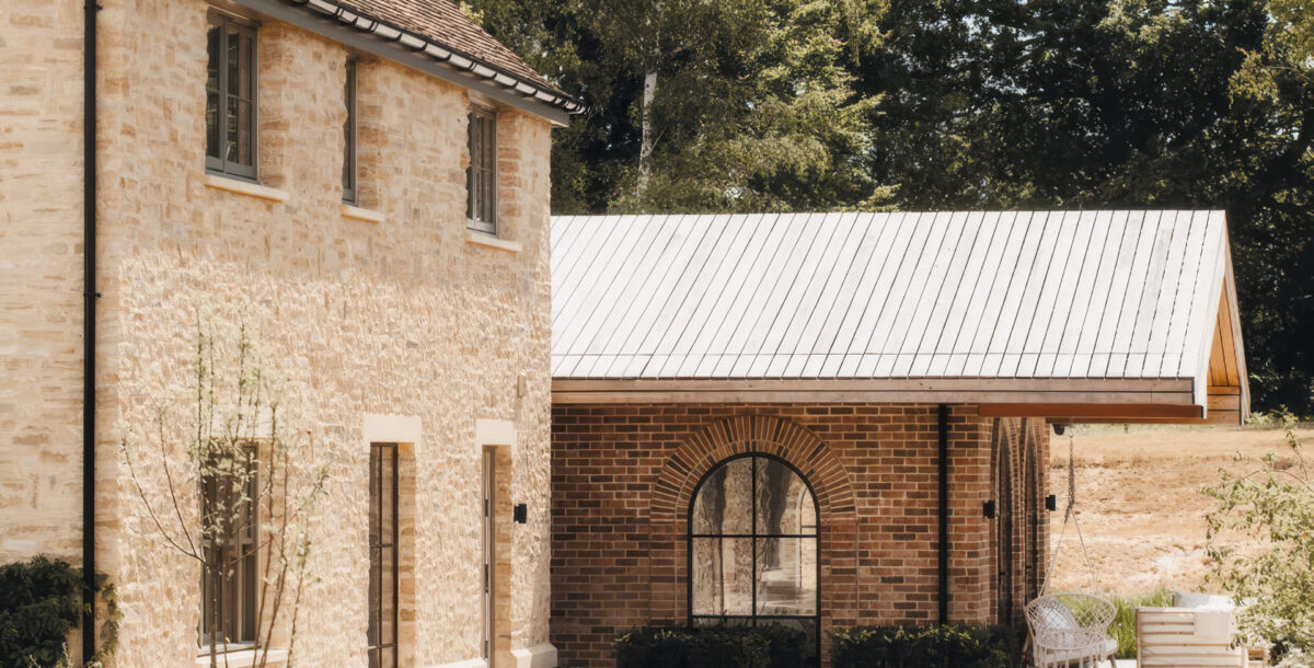 Four-bedroom Westcott house by Watershedd, photo by Evi Johnstone.