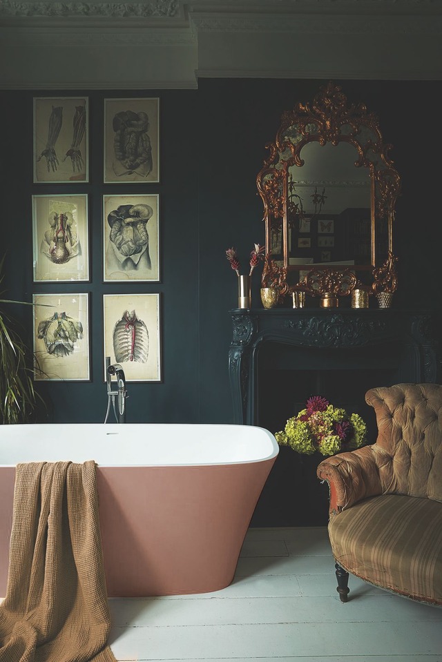 Freestanding bath tub in mocha in period bathroom